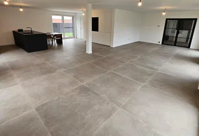 Bajabouw gevelisolatie, crepi en totaalrenovatie te Dendermonde